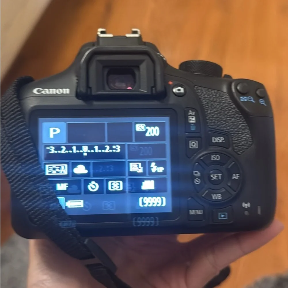 Canon EOS Rebel T6